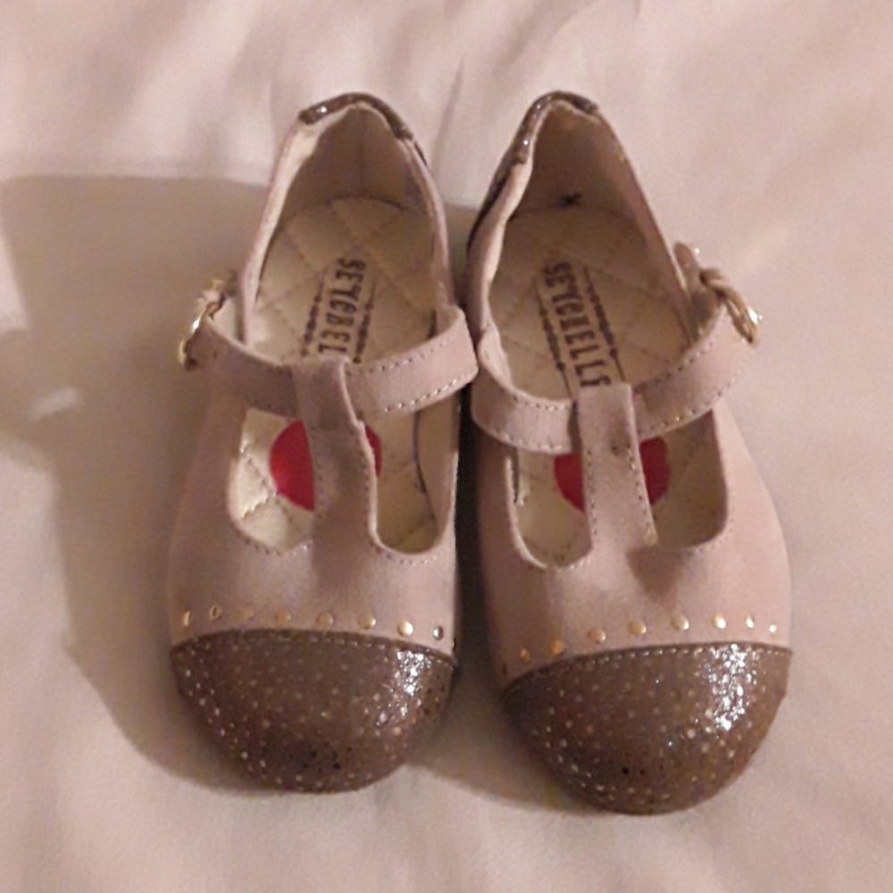 Toddler shoes